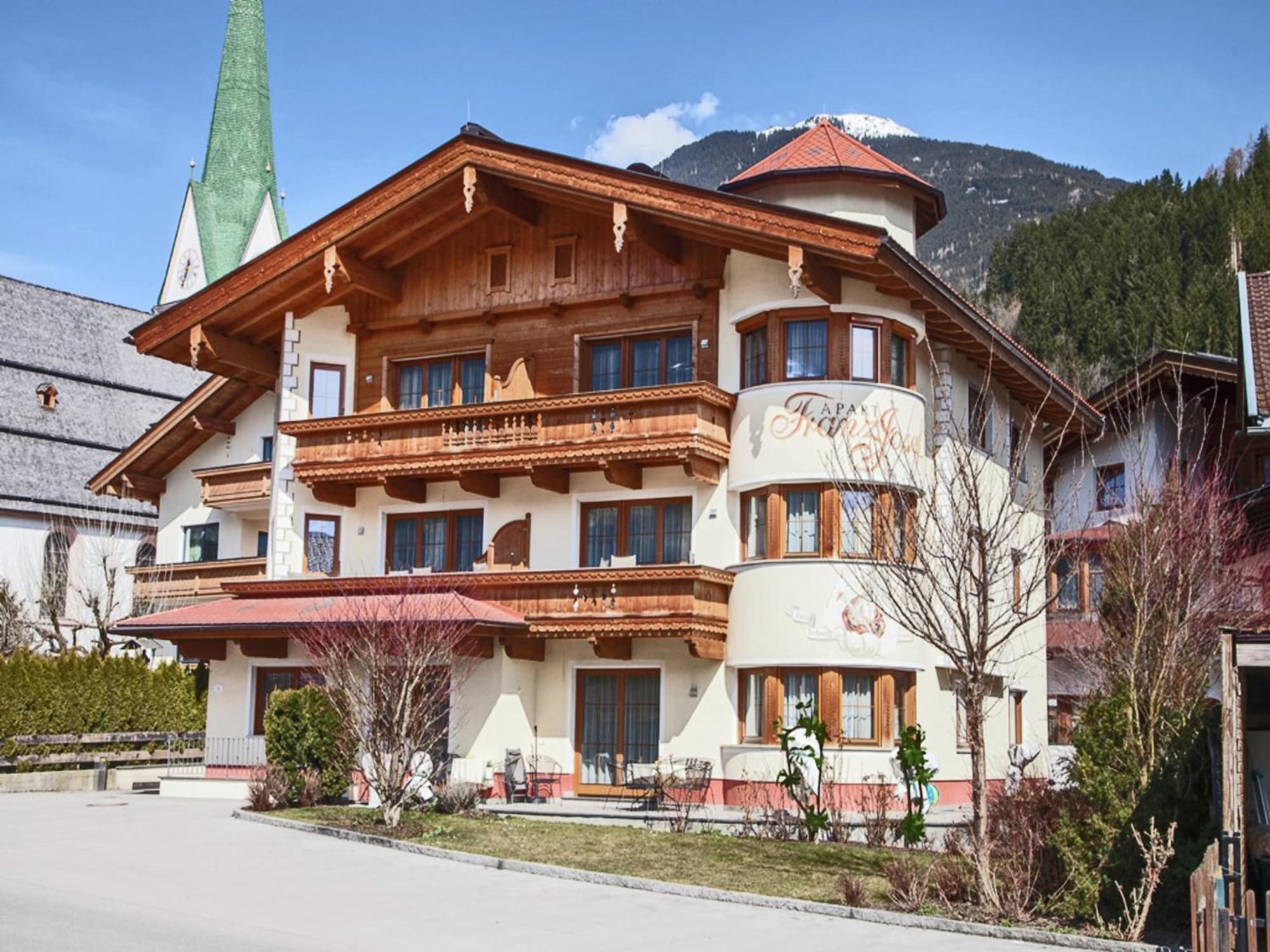 Attractive Holiday Home In Kaltenbach On The Ski Slope Stumm Exteriér fotografie
