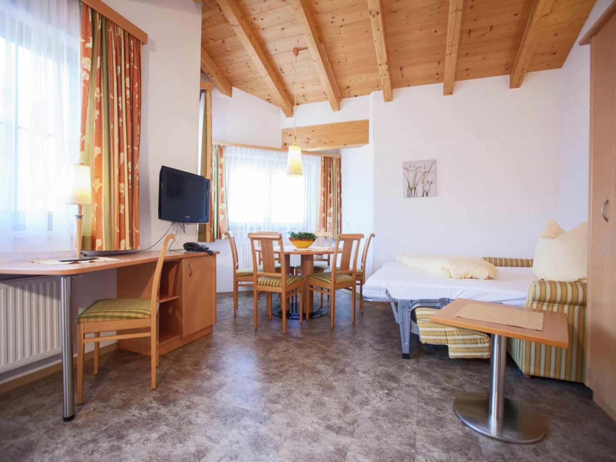 Attractive Holiday Home In Kaltenbach On The Ski Slope Stumm Exteriér fotografie