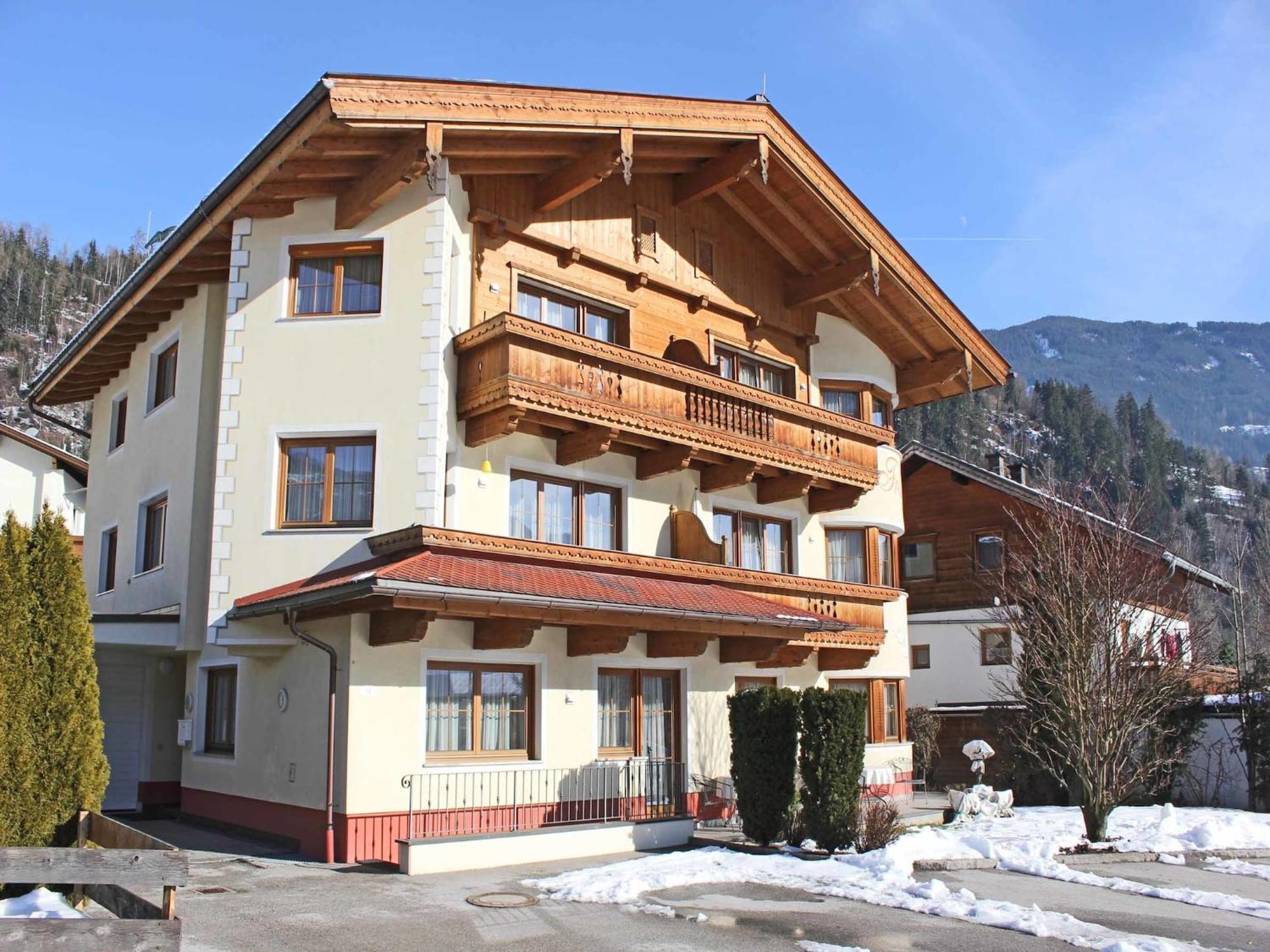 Attractive Holiday Home In Kaltenbach On The Ski Slope Stumm Exteriér fotografie