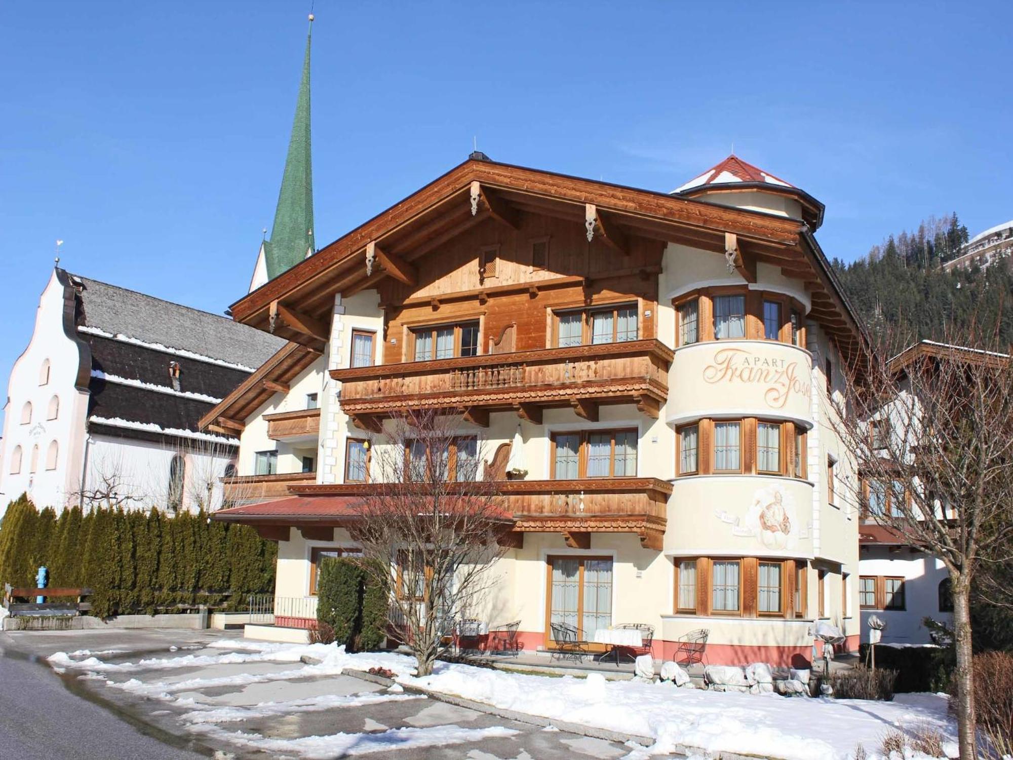 Attractive Holiday Home In Kaltenbach On The Ski Slope Stumm Exteriér fotografie